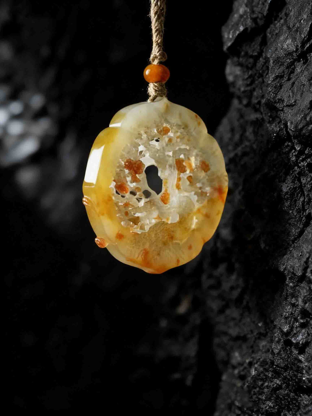 The Window of Roots— Dual-Sided Carved